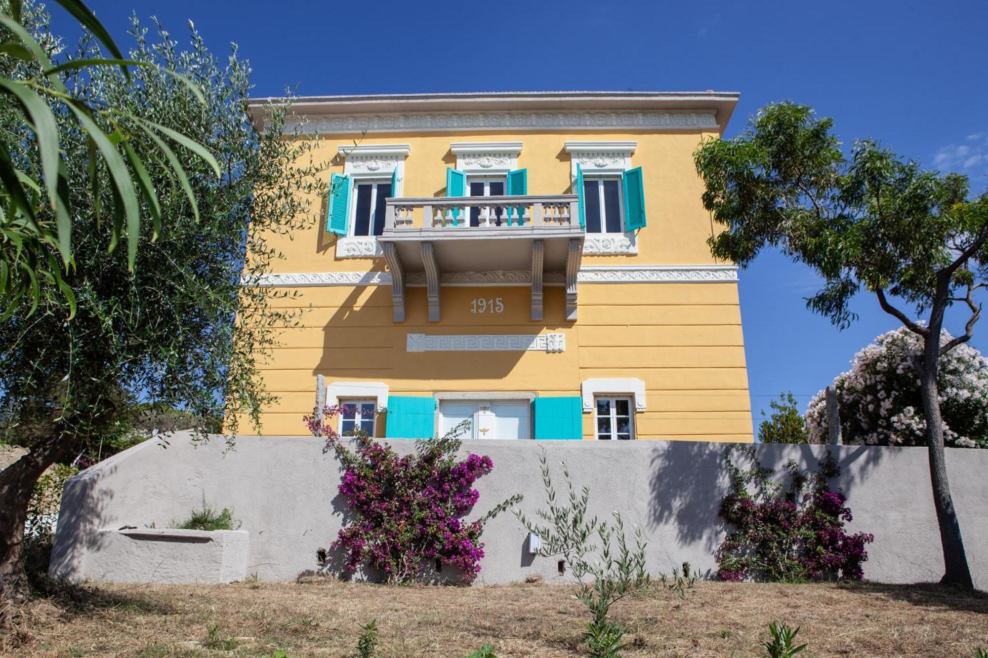 Villa Le Api Марина ди Кампо Екстериор снимка